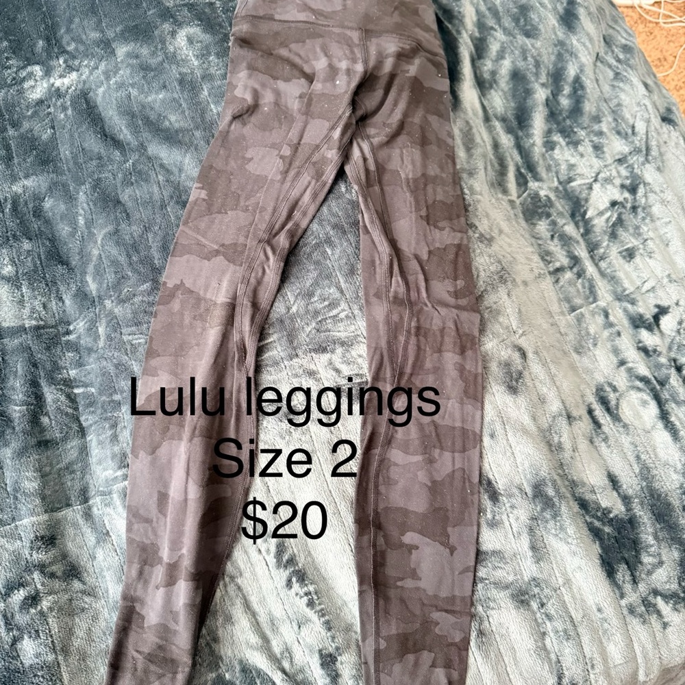 lululemon athletica woman’s Camouflage Leggings - Gray